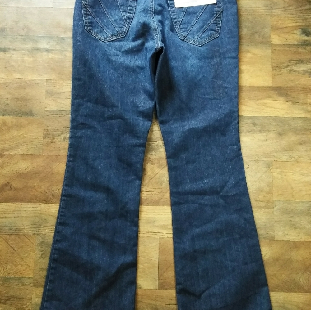 Bandolino NWT Bootcut Jeans Women's Size: 10 - Picture 3 of 3
